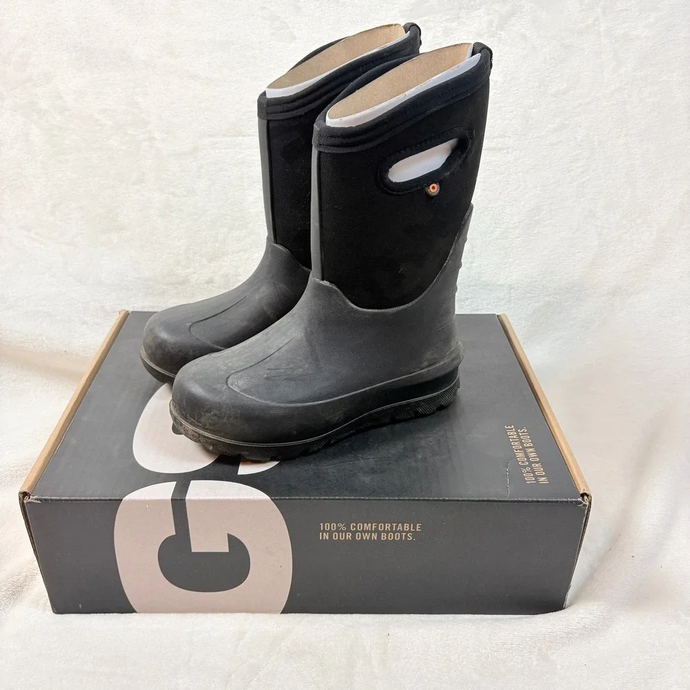 Bogs Classic High Boots Kids Size 4 Black Good‎ Waterproof Insulated Camo 71303K